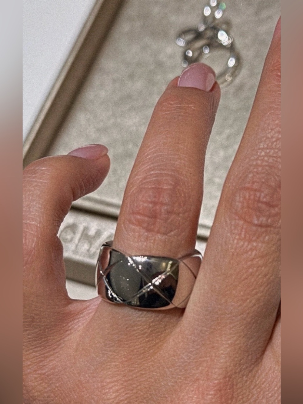 COCO CRUSH RING - Picture 5 of 5